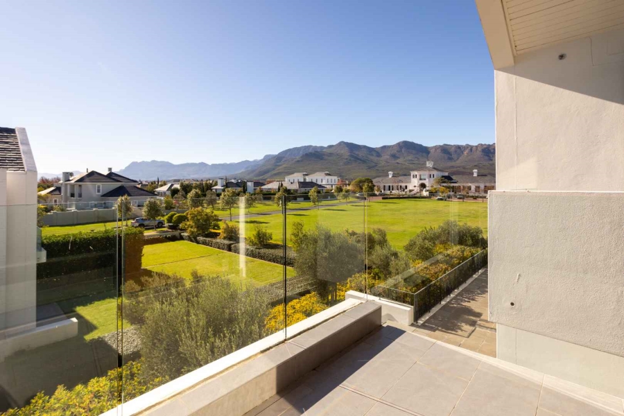 To Let 2 Bedroom Property for Rent in Val De Vie Estate Western Cape